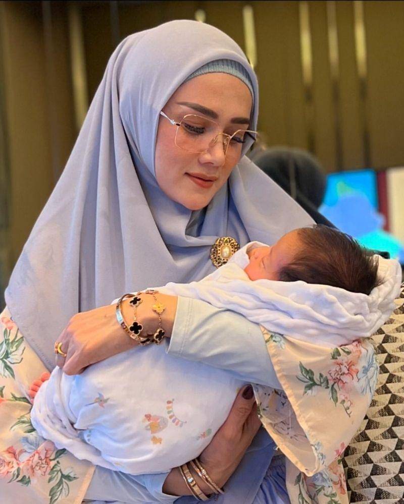 Instagram.com/mulanjameela1